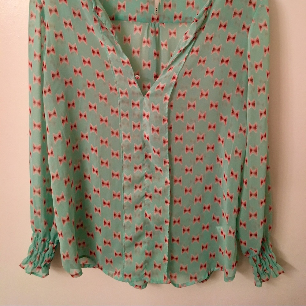 NWOT Bellatrix XS Turquoise Long sleeve blouse